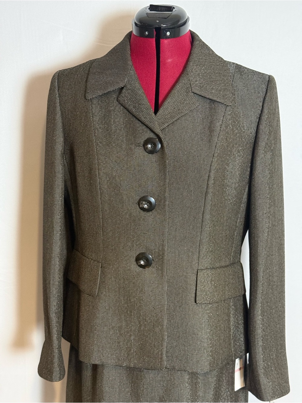 NWT Evan Picone Skirt Suit Size 10P Black & Brown 2-Piece Set Blazer & Skirt - Picture 16 of 16